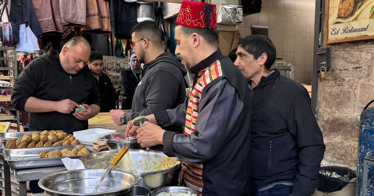 رمضان في نابلس .. حفاظ على التقاليد والموروث وتكافل اجتماعي منقطع النظير